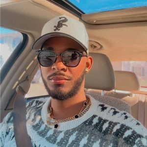 Meet your Posher, Omar